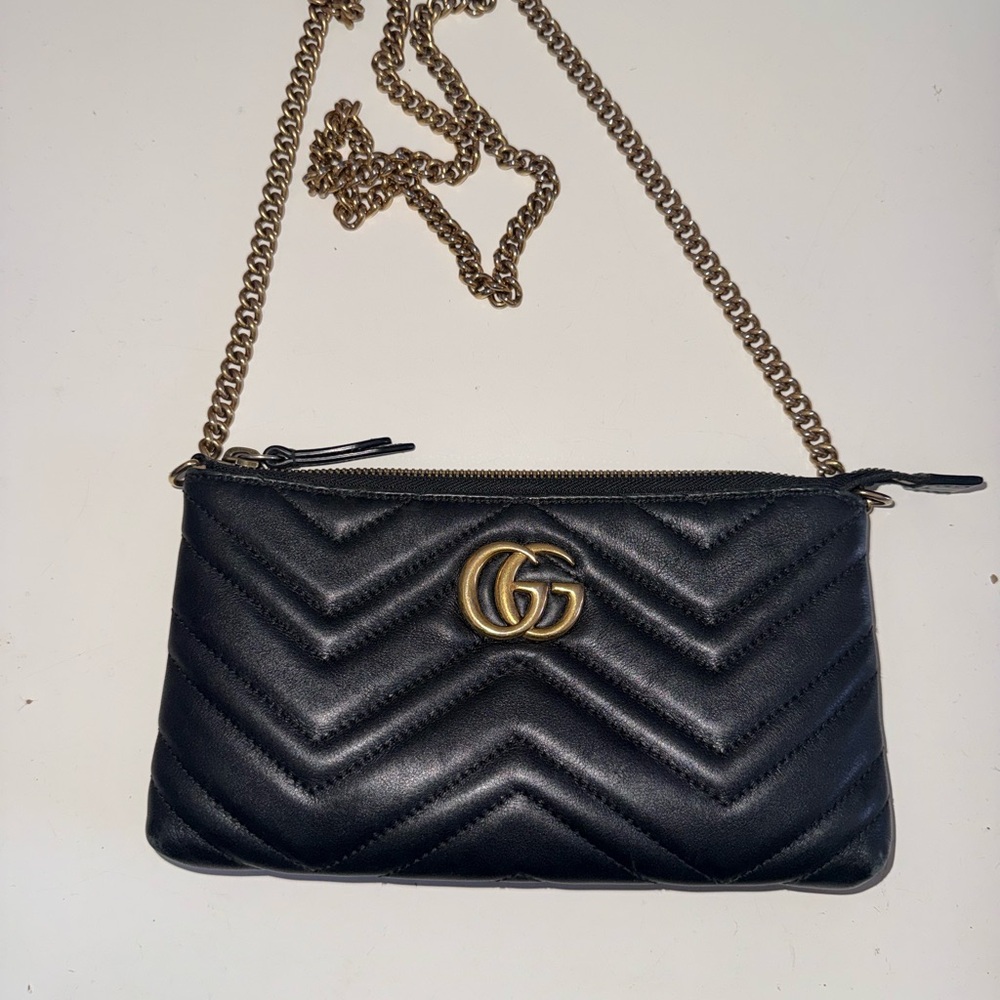 Authentic Gucci GG Marmont Matelasse small shoulder/ crossbody bag